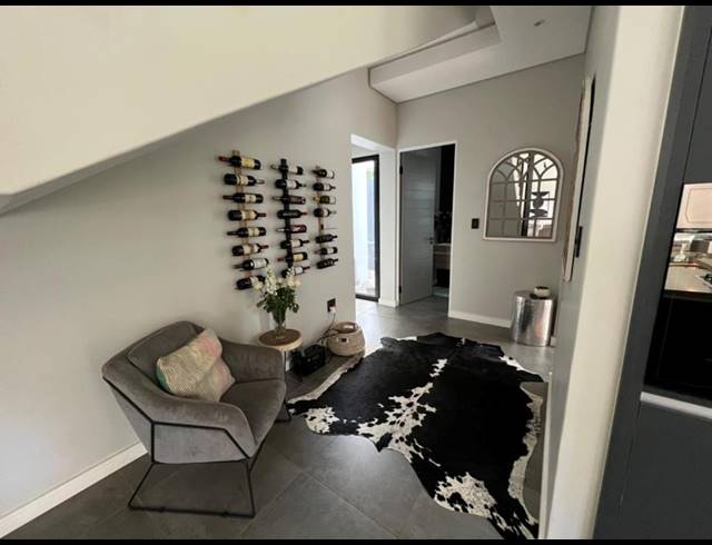 4 BEDROOM CLUSTER FOR SALE IN BRYANSTON